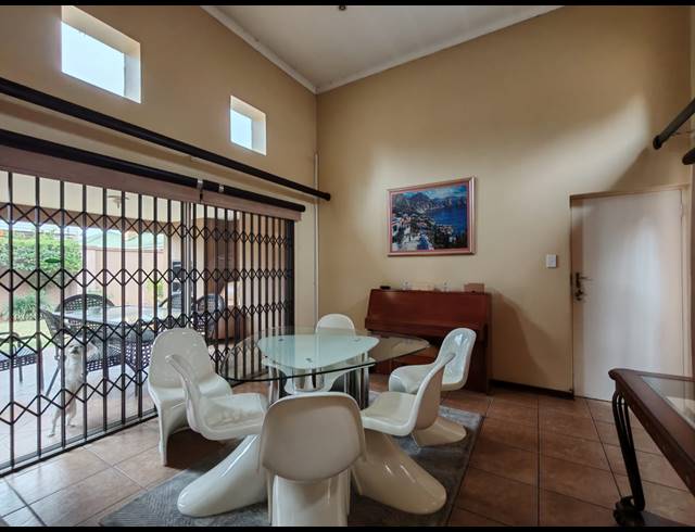 3 BEDROOM TOWNHOUSE FOR SALE IN THREE RIVERS PROPER